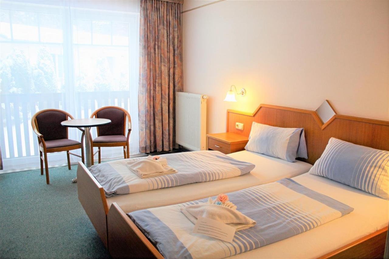 Waldhotel Feldbachtal Neuhaus am Rennweg Eksteriør billede